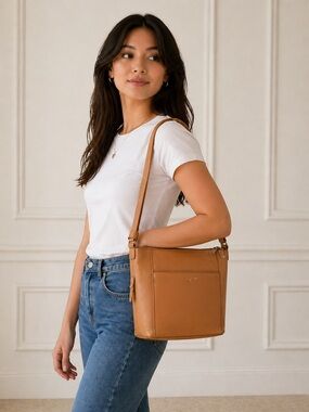 Ampere Creations NWT Tan Vegan Leather Shoulder crossbody Minimal Chic